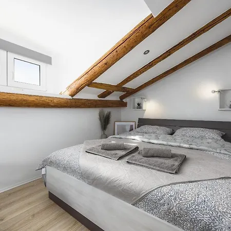 Urban Loft Old Town 公寓 波雷奇