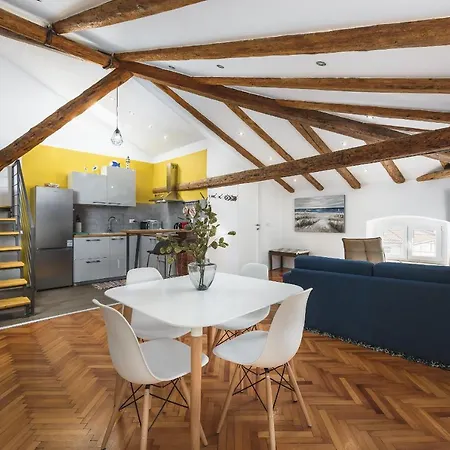 Urban Loft Old Town Appartamento *